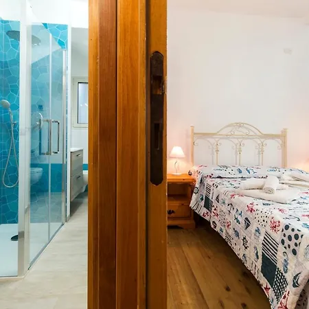 Apartamento Con Bagno Isabel Cala Gonone